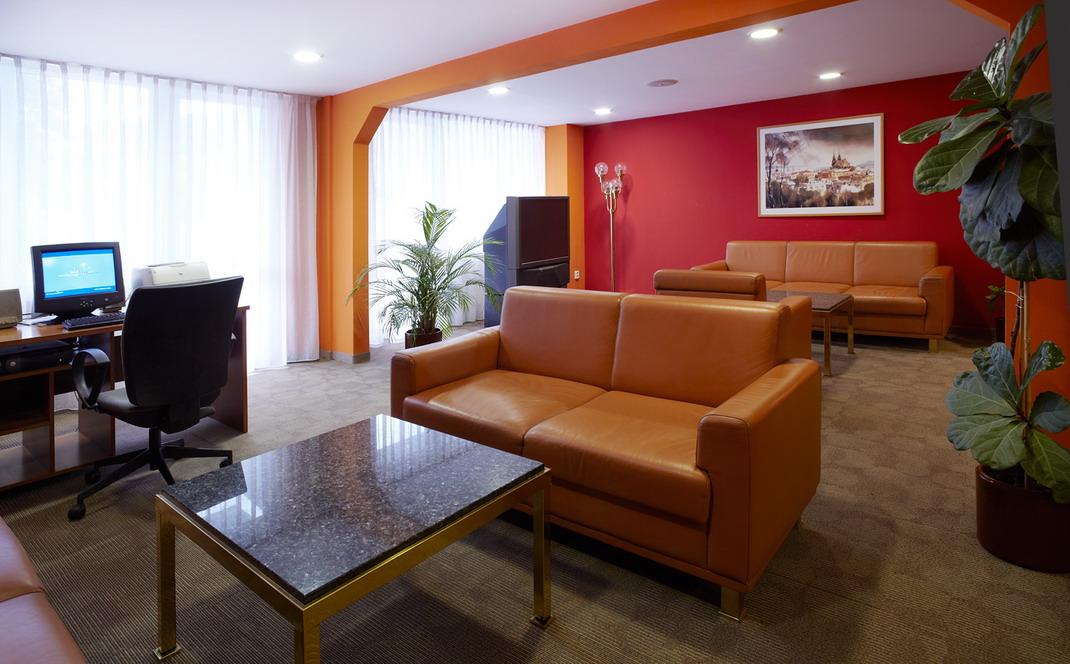 Orea Hotel Voro เบอร์โน ภายนอก รูปภาพ