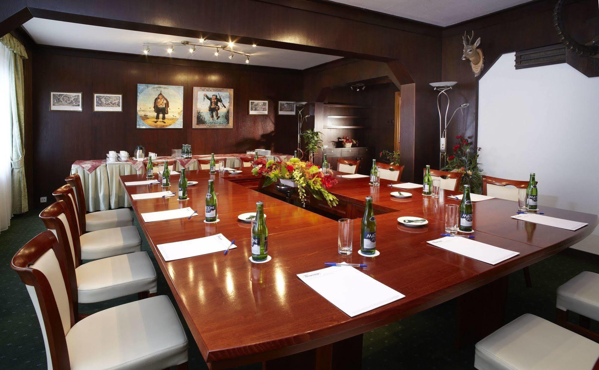 Orea Hotel Voro เบอร์โน ภายนอก รูปภาพ